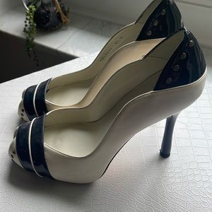 Like new Stuart Weitzman heels!